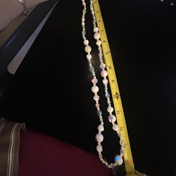 Stunning signed Vintage Vendome white bead cut crystal necklace- long - Picture 12 of 16